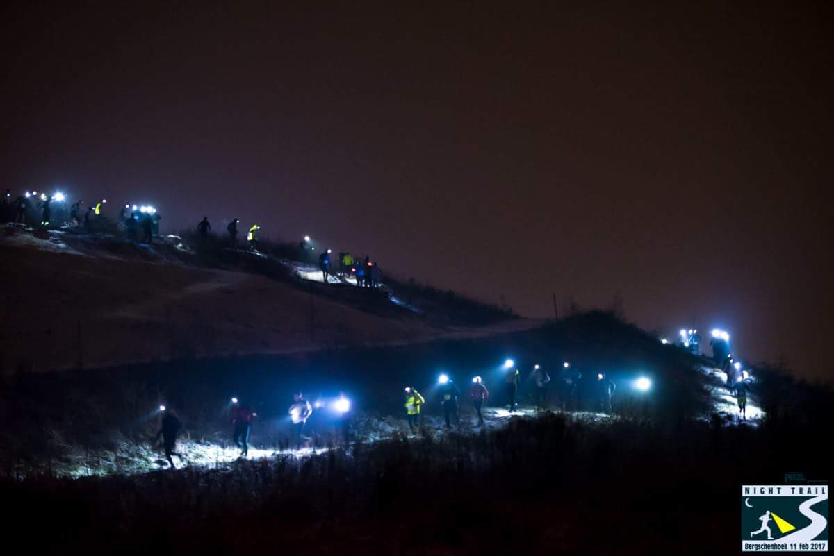MudSweatTrails's tweet photo. PETZL Night Trail Bergschenhoek, the white edition: wat een topavond! Dank deelnemers - vrijwilligers - sponsors! #moresoon #PNT17 https://t.co/VjSKWp7Gse