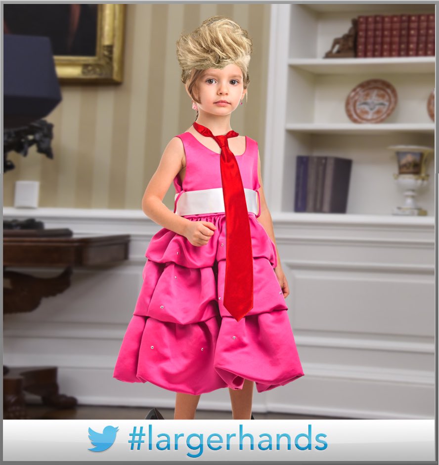 shellym89's tweet photo. Brainier and handsier.
#largerhands
@realDonaldTrump https://t.co/E1XDpLMqLE