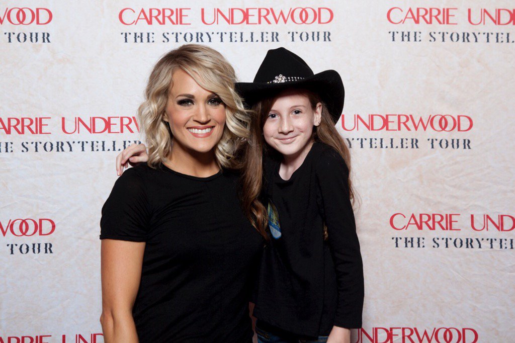 SilverFoxMom's tweet photo. Wish child# Carrie Underwood Rocks# #carolinasunshine4children https://t.co/SlhIemXqrD