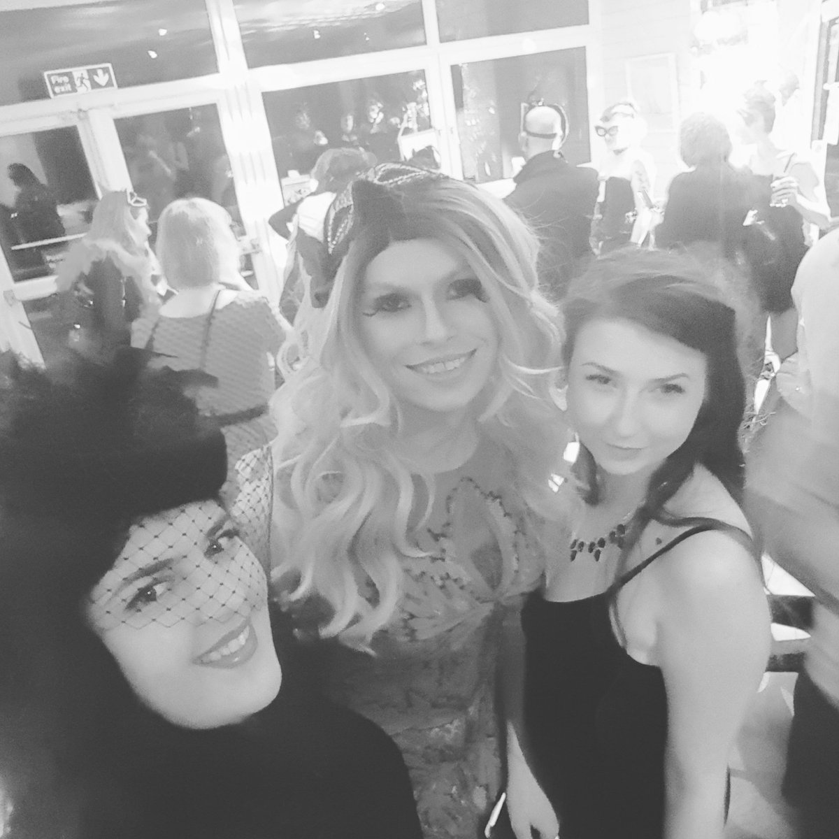 letic_r's tweet photo. @CreativeBrain1 had the most amazing night!! Thank you!! https://t.co/c47kdiUDZf
