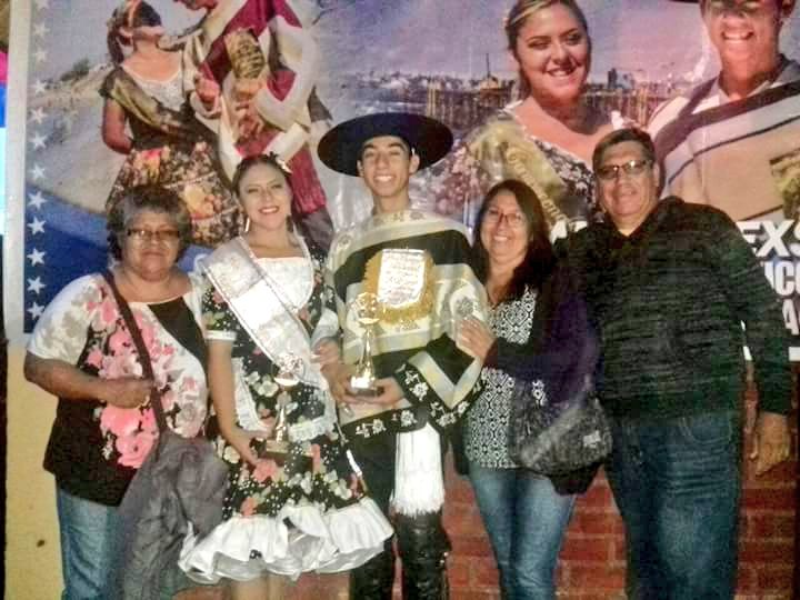 MejiCambia's tweet photo. Felicitar a Sandra y Exson jóvenes de #Mejillones q nos representaron en campeonato nacional de cueca en Antuco. Vicecampeones!
#Antofagasta https://t.co/oJ2YCk9Dag