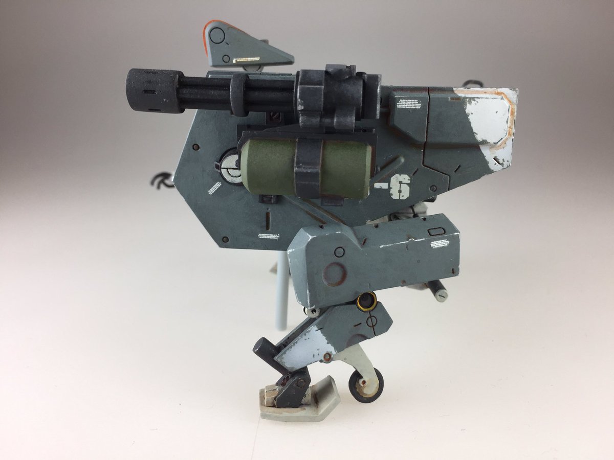 ロッポンギヒロシ お知らせ その2 の2 デフォルメdウォーカーとdドッグ 脚部はランニングモードに変形可能 サブアームは差し替えで再現 手首が別パーツのねんどろいどなら 他のキャラも搭載可能 遊びどころ盛り沢山 よろしくお願いします