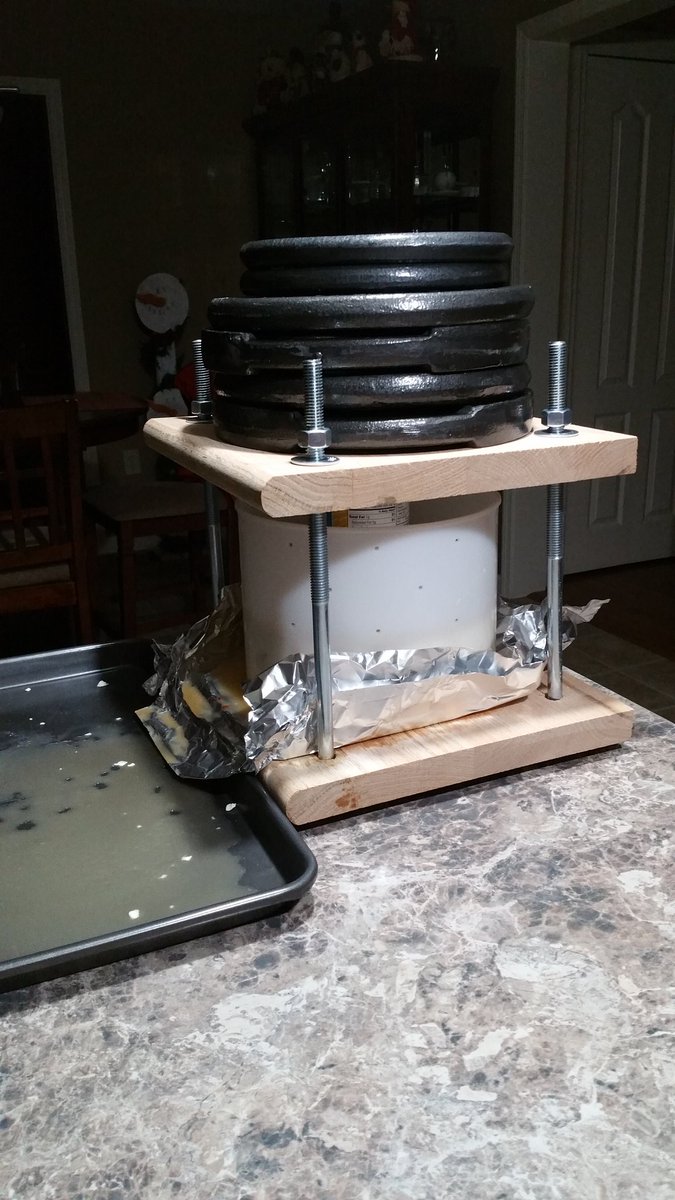 GrumpyOwlBrew's tweet photo. Time to dry hop the Citra Pale Ale. Hopefully taste testing in 2 weeks. 

Pepper cheese in the press. 2-3 months before trying that... https://t.co/uBd9KD0KM1
