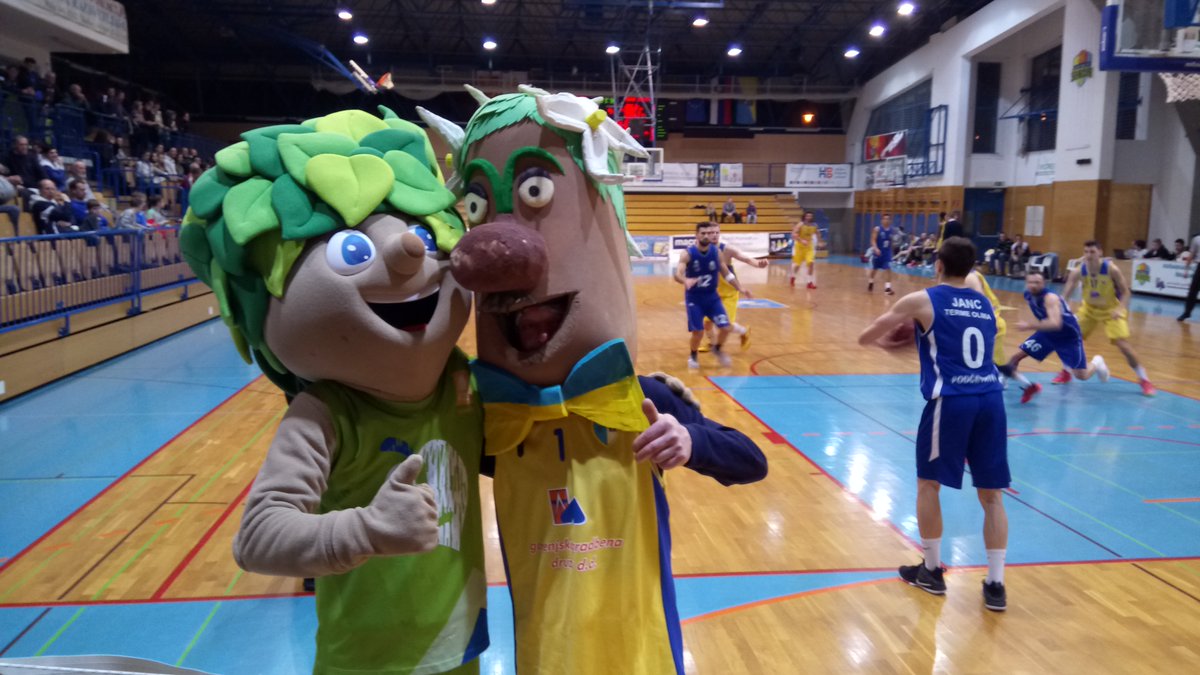 Včeraj sva s #Krompirko zabavala obiskovalce Tekme kola @liganovakbm v Šenčurju. Z vami bom spet prihodnji teden na zaključku #PokalSpar