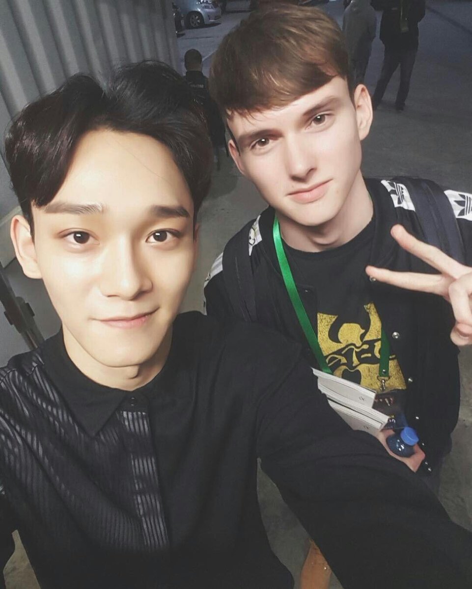 EXOLCHILE2's tweet photo. {170212}Actualización de Instagram de holdendent Con CHANYEOL Y CHEN 
https://t.co/ayYjaVHrzk
https://t.co/zQLF4jna7b https://t.co/U99bNVymVT