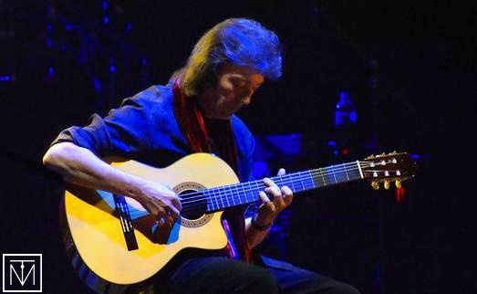 Happy Birthday Steve Hackett who is 67 today  