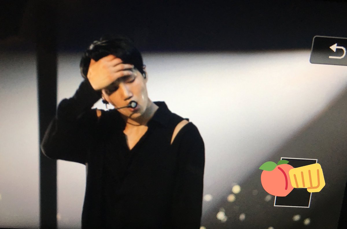 pnutbutterkaiya's tweet photo. 170211 💣💣💣

#카이 #종인 #KAI #JONGIN #EXOrDIUMinHK https://t.co/ecXLLRwDxe
