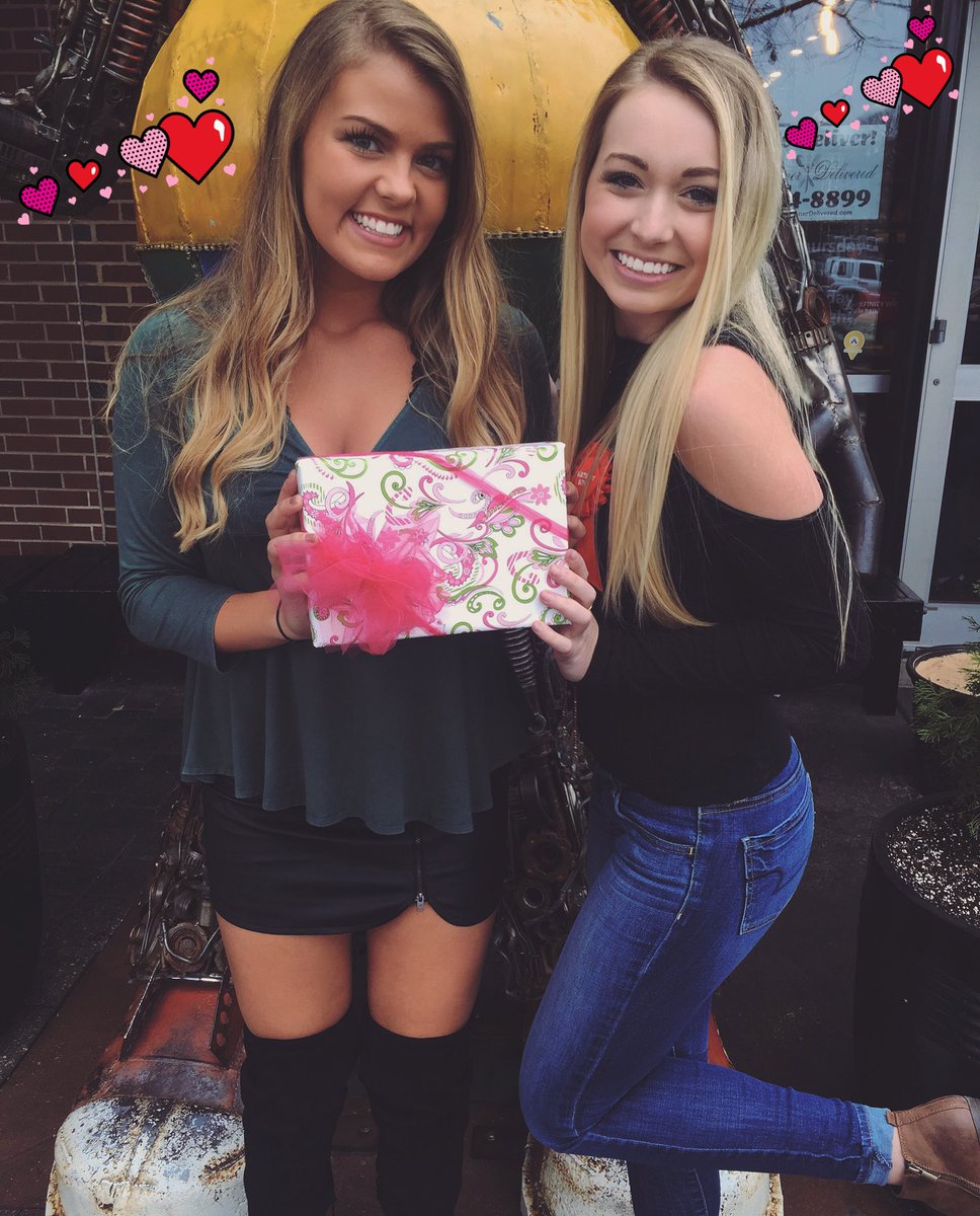 aliashlinkingg's tweet photo. celebrateeee good times!!! come on!!! #atomp #is #legal 🔞🎉 https://t.co/Lm5258cbjH