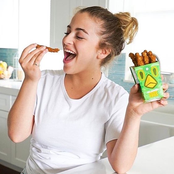 awwbabyariel's tweet photo. rt if you love this lil bundle of joy ❤️️ @BabyAriel @moooonIightt https://t.co/4fiJ20qRbg