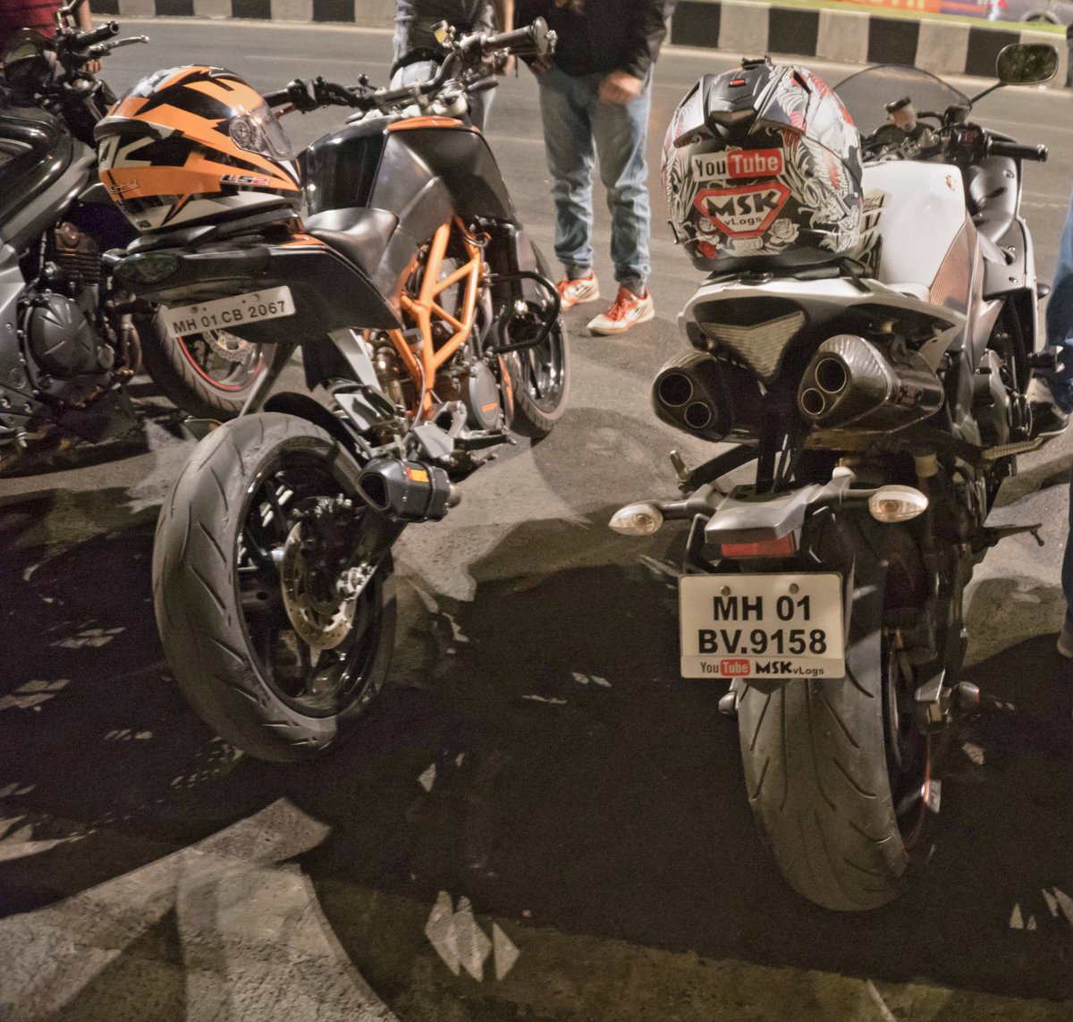 MSK_s1991's tweet photo. Check out the #KickAss !

#Mumbai #YamahaR1 #KTMDuke390 #BikeRiders #SuperBikesIndia #SportsBike #Friends #Fun #BuffMoto #MSKvlogs #Followme https://t.co/S0U1pULvUu