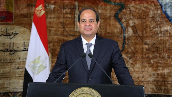 منظمة الشعوب والبرلمانات تختار #السيسى  <a href="/AlsisiOfficial/">Abdelfattah Elsisi</a>  زعيما للعرب فى استفتاء لها

goo.gl/tsi4bJ