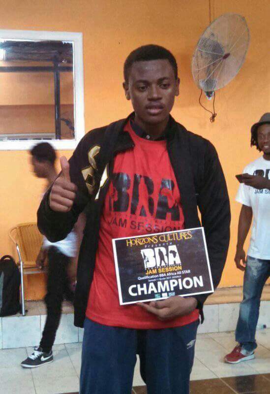 seibany's tweet photo. @bboybgirlafrica
Bboy Loic
Champion du bba Jam session cameroun 2017. Rdv au Sénégal "BAAS" du 31juillet au 6 août festival BBA. #bbaevents https://t.co/5LLAJkJe5q