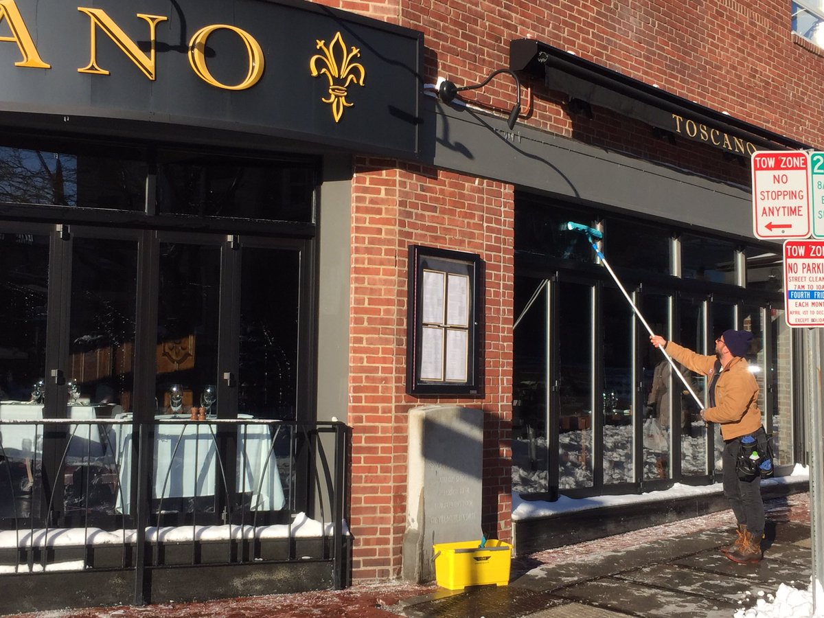 ServiceWindow's tweet image. Working through the snow !