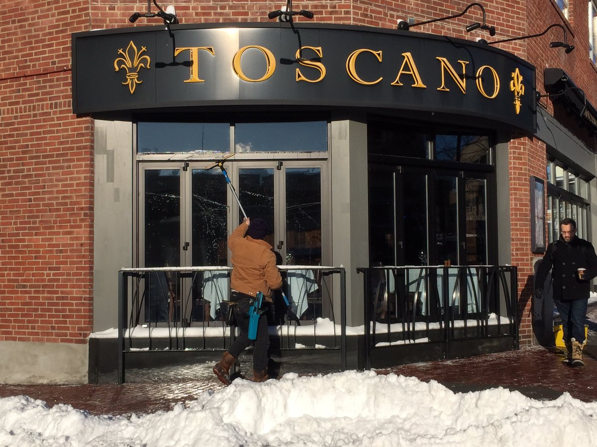 ServiceWindow's tweet image. Working through the snow !