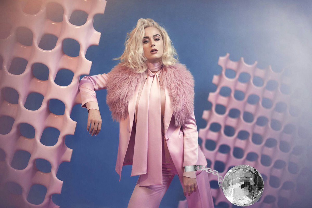RoarCatt's tweet photo. @katyperry  i love it https://t.co/U4BKiiRc3F