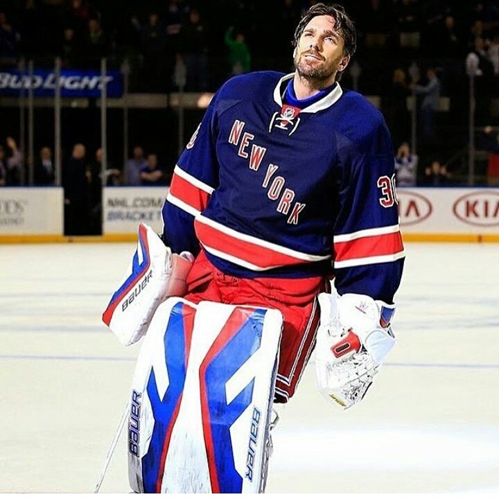 ninaxoxox97's tweet photo. Henrik will go down as one of the best goalies of all time and idgaf who disagree because you guys know its true deep downπβ€π #400thwin #NYR https://t.co/Qbm6iaq3cp