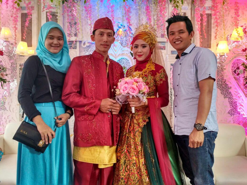 hendrilesmana20's tweet photo. Hwd Bang Alan &amp; Mpo Mey..samawa yah..Amin https://t.co/1Kx0t3IyhC