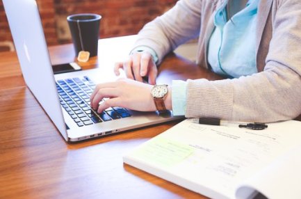 WritersDigest's tweet photo. Answers to 14 Questions You’re Too Afraid to Ask Literary Agents - https://t.co/vhHptrQEWq https://t.co/jTWwErtiaE
