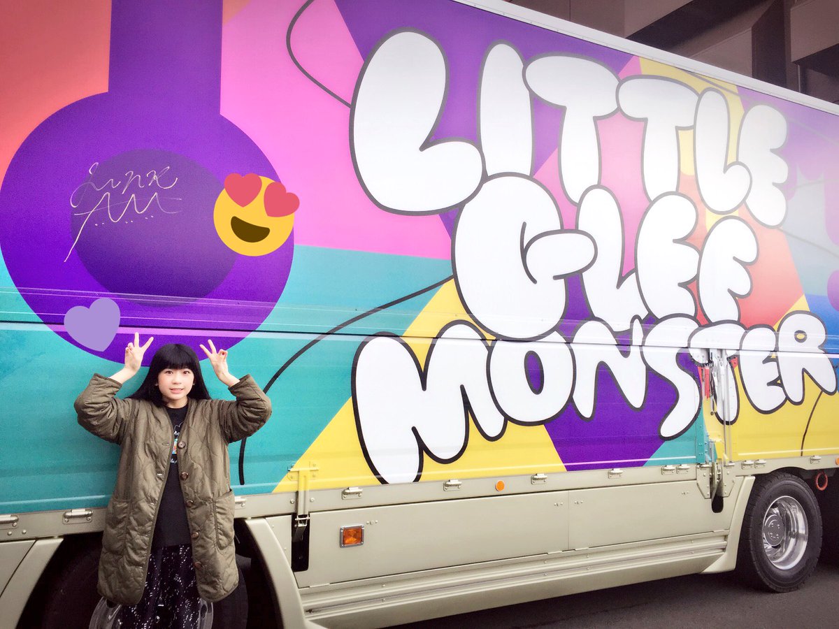 Little Glee Monster Staff サインしました Manaka編 リトラック逃走中 本日はツアー3日目 新潟テルサでお待ちしています