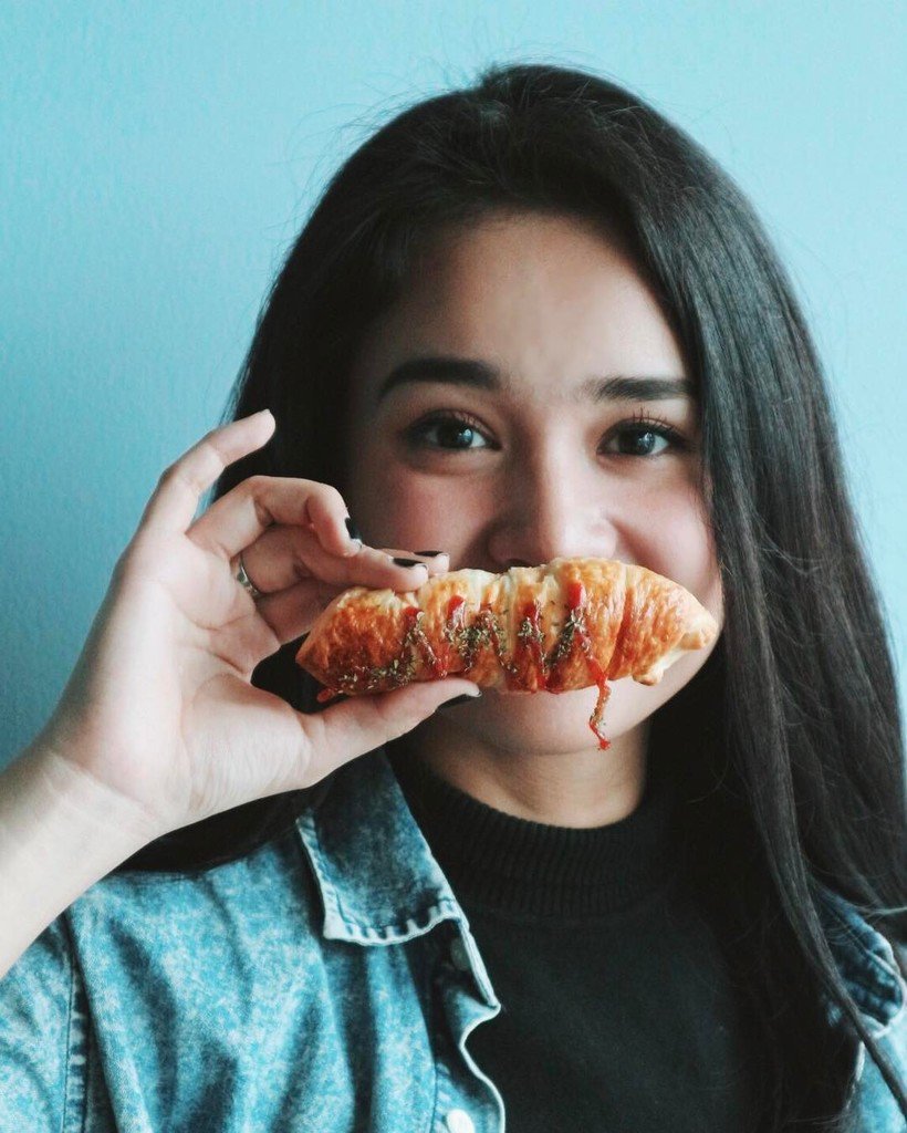 michelleziu's tweet photo. Bulet https://t.co/mXzSPOKKYj https://t.co/gpgpbRrzQ9