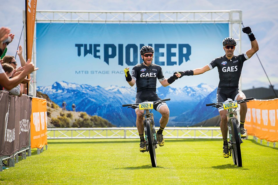 Disfrutando de la victoria y del trabajo bien hecho junto a <a href="/tomimisser/">Tomi Misser</a>. Qué alegría!!!