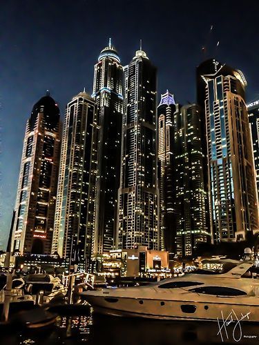 TridentDubai's tweet photo. Dubai Marina...The worlds largest man made Marina. A Marina that does not disappoint on any level https://t.co/V3TaJapkH7