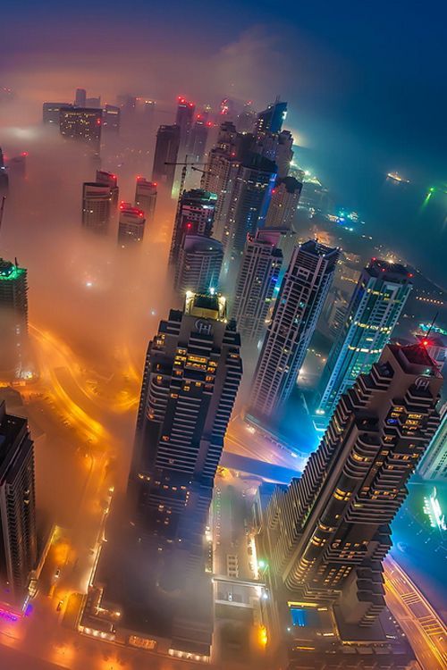 TridentDubai's tweet photo. Awesome Dubai Marina... https://t.co/xccDOIYIO7