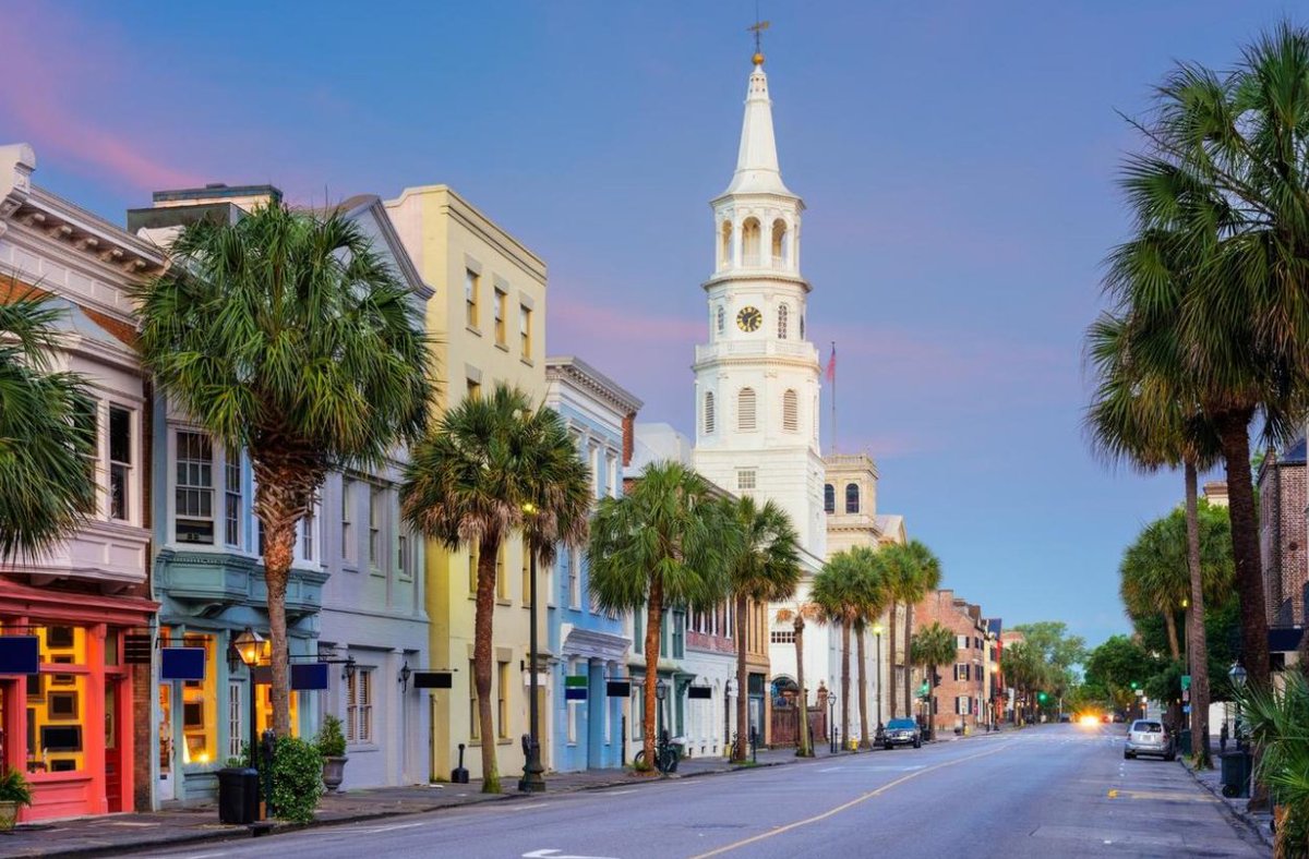 USNewsTravel's tweet photo. 7 swoon-worthy U.S. cities to visit this Valentine's Day: https://t.co/oeqNjMB2Fw https://t.co/SqxrPsq9gS