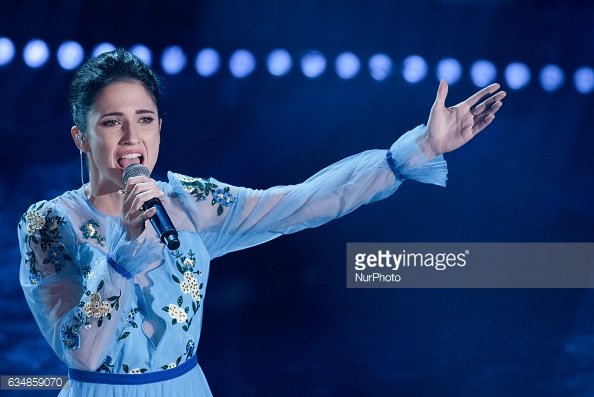 Universo_LC's tweet photo. #IlCieloNonMiBasta #sanremo2017 Day 5 - @lodocomello @paolocomello https://t.co/7LMav5YrGl