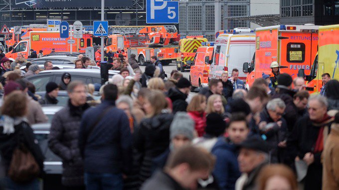 Hundreds evacuated from #Hamburg Airport in Germany after dozens injured from 'unknown toxin'
itv.com/news/2017-02-1…