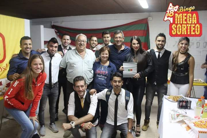 SACLasParejas's tweet photo. Gracias @AmapolaCumbia por el gran show #Mega18 https://t.co/abhRct391d