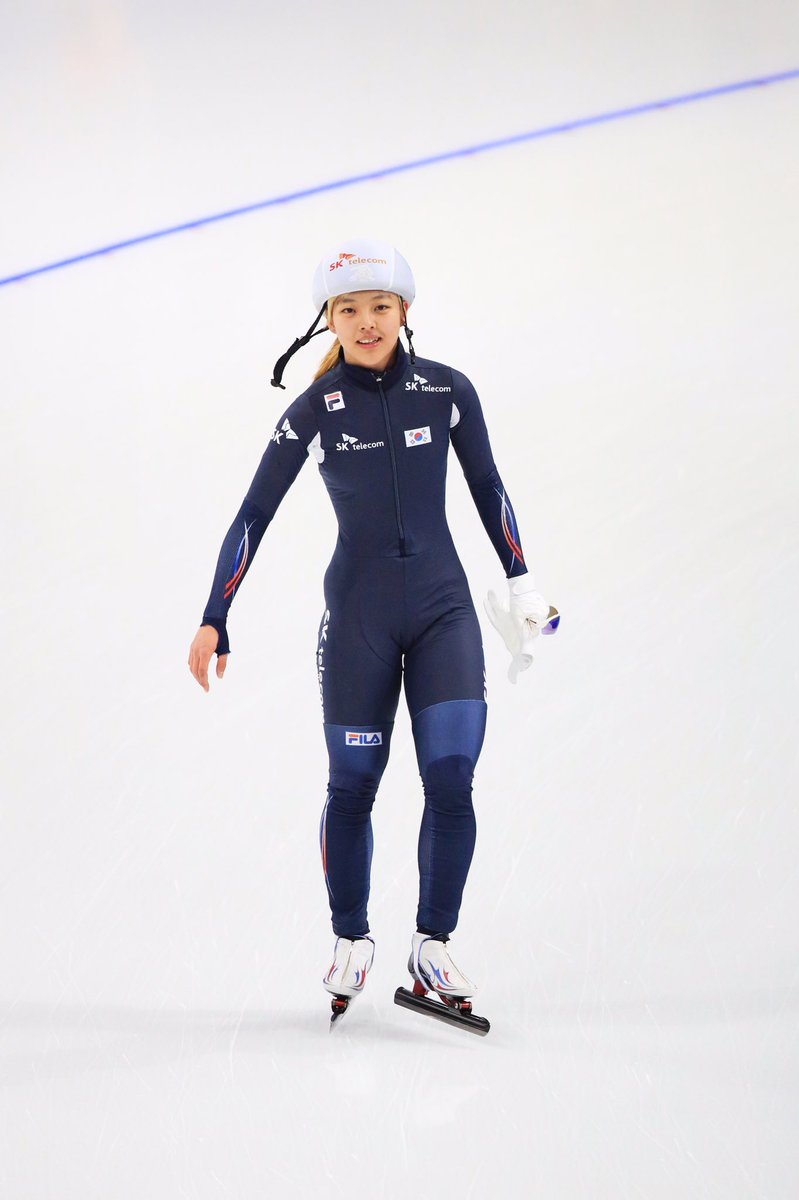 Olympic's tweet photo. 스피드스케이팅 종목별 세계선수권대회 매스스타트에서 김보름 선수가 우승을 차지했습니다. 축하 드려요! 🎉👏 https://t.co/jz9vfqTRMJ
