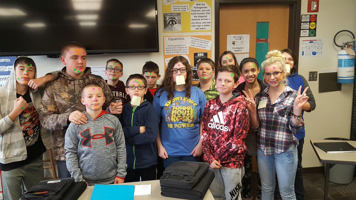 MCSCSchools's tweet photo. Chicken Pox outbreak study @PLTWorg at RJB Medical Detectives class!  #PLTWPride #inspired https://t.co/hZLLhQGWk6