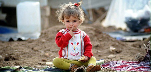 UnicefTr's tweet photo. Sevgililer Günü’nde https://t.co/09EiAnLoMc ’dan yardım bekleyen çocukların ihtiyaçlarını karşılayın, bir çocuğun gülümsemesini hediye edin! https://t.co/Wpwvsw2pl5