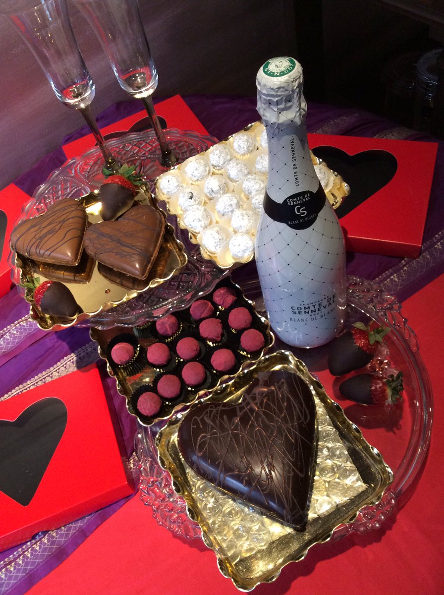 CocoaExchange's tweet photo. #dinnerFor2. Valentines Feast https://t.co/2Fj2ddkqQO