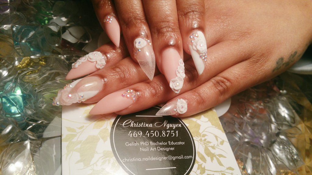 Happy Valentine to all my love. 
Text us @4694508851 for an app.