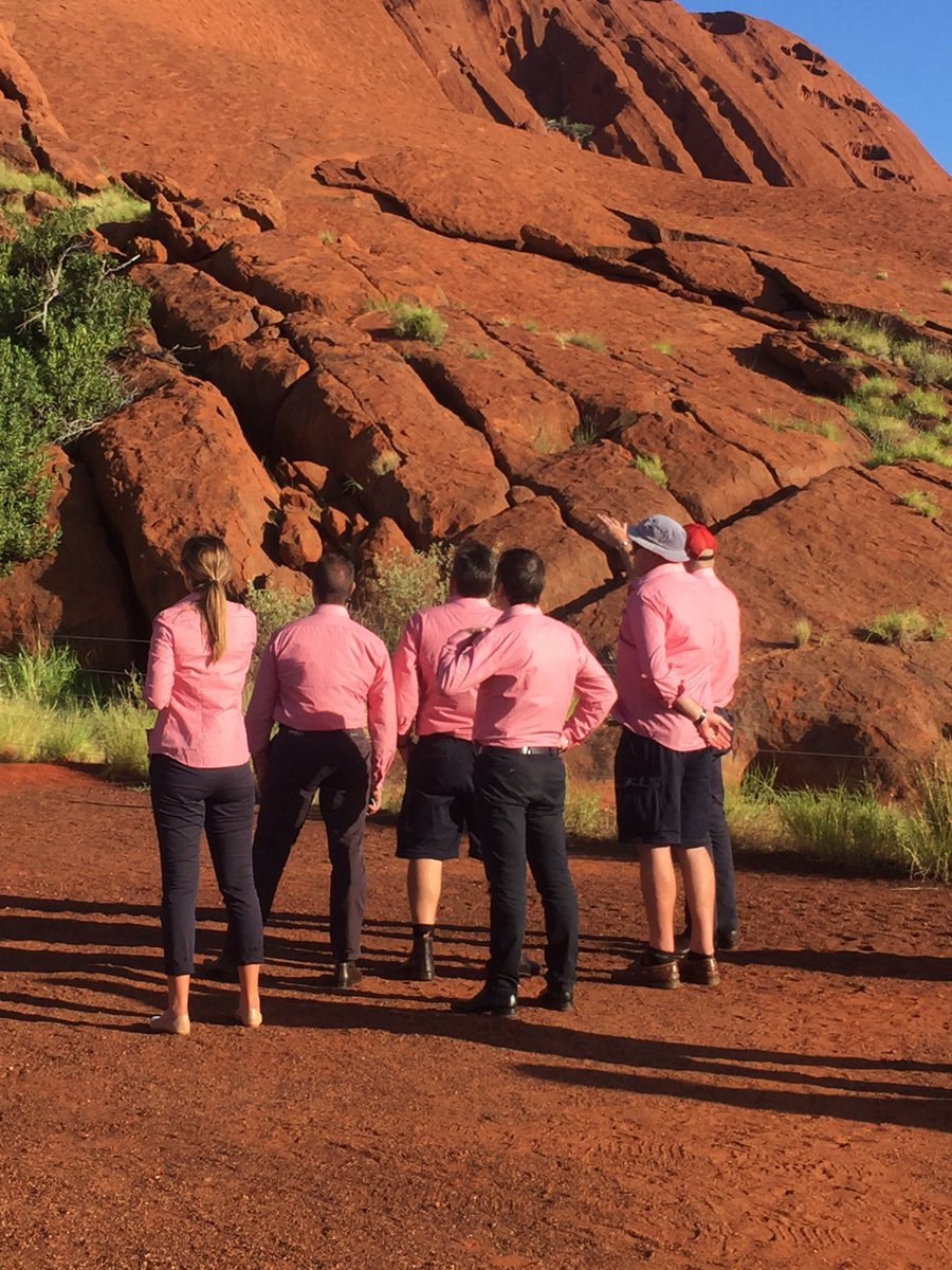 CaseIHAus's tweet photo. Red team checking out the red centre #caseih #redevolution #CaseIHdealerconf17 https://t.co/aY4lwEBpcc