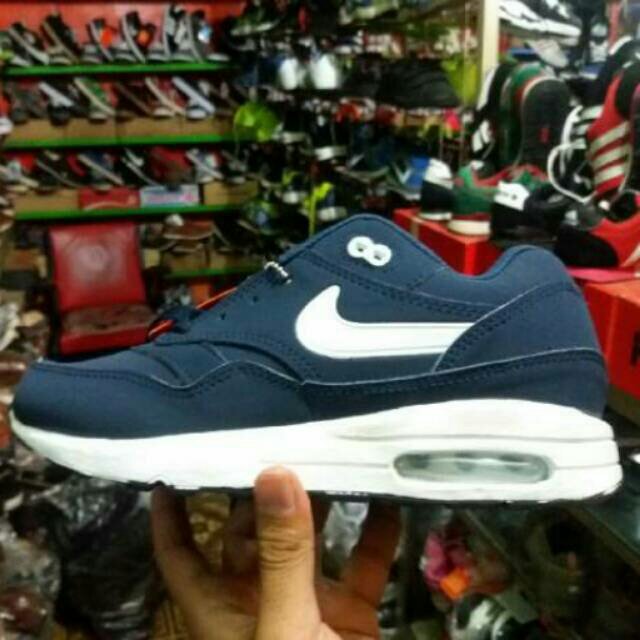 andriyanhererra's tweet photo. Saya menjual Nike Airmax seharga Rp225.000. Dapatkan produk ini hanya di Shopee! https://t.co/AY5BL62L2L #ShopeeID https://t.co/RyA7LuGQsz