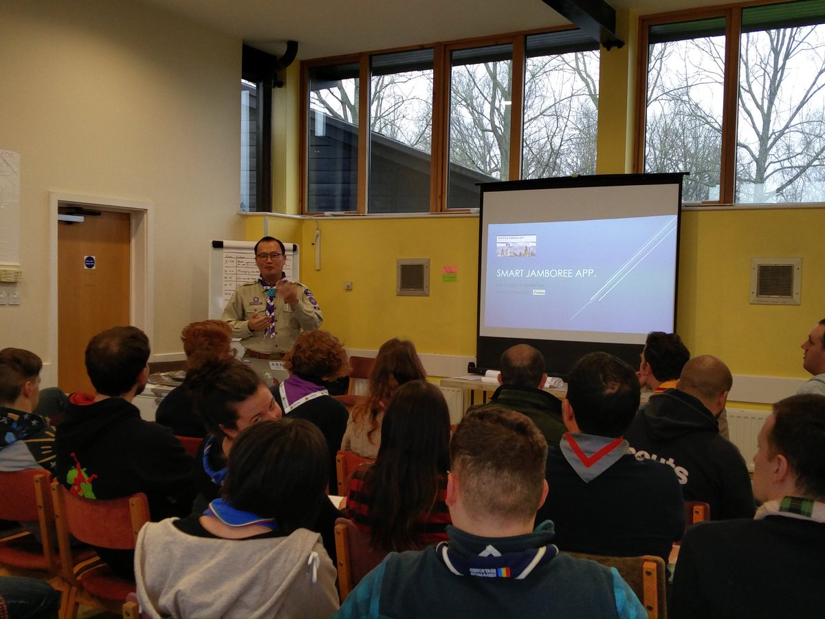 scoutsguidesict's tweet photo. #ScoutsGuidesIO2017 Aleksandra and Seungsu are presenting their projects in Pecha Kucha : young speakerpersons and smart jamboree app https://t.co/2b1e7eZoMO