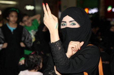 وفاء لعنسي (@riranh) on Twitter photo 