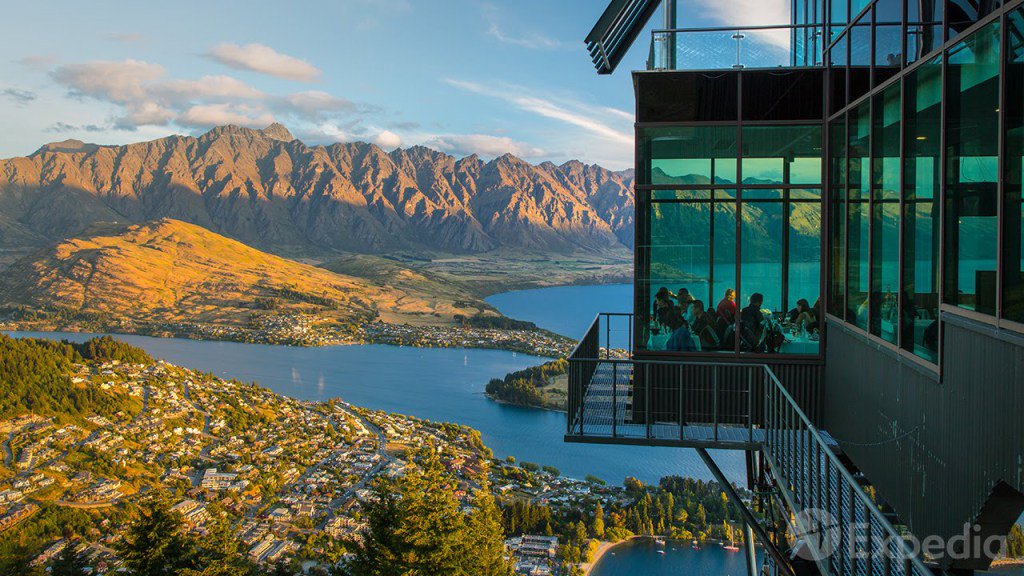TopFeedsNewss's tweet photo. Queenstown Vacation Travel Guide https://t.co/6sU1UM6Wkn https://t.co/tB4YkfdSpH