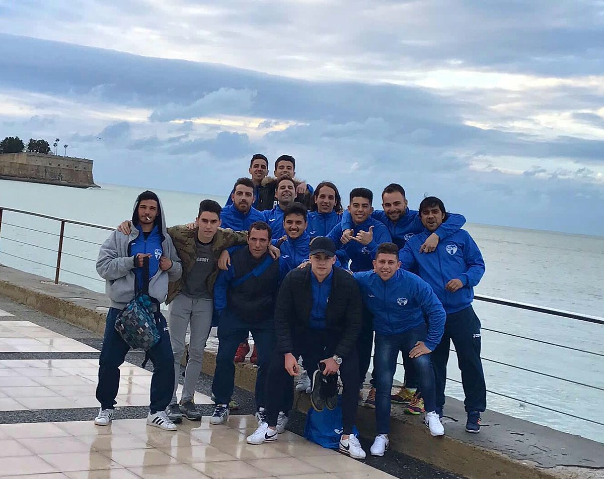 fsutrera08's tweet photo. Nueva victoria en nuestra visita a @CadizCostaLuzFS en un buen partido que se decidió en los minutos finales https://t.co/HF8k1xRa9Q