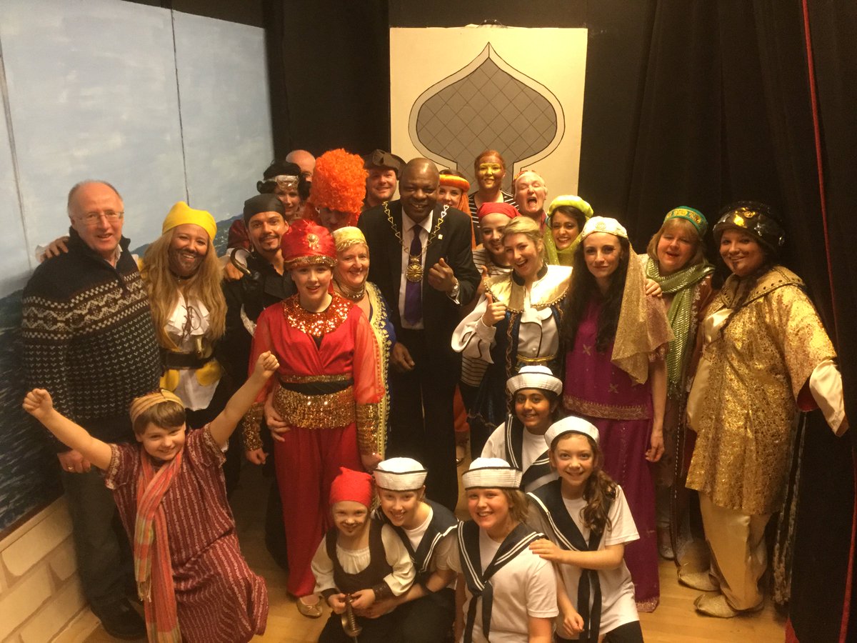 OluBabatola's tweet photo. @priory_players  Thank you for having me. I enjoyed the show.
Fantastic performance and team work by all. https://t.co/33zFD8hDcp