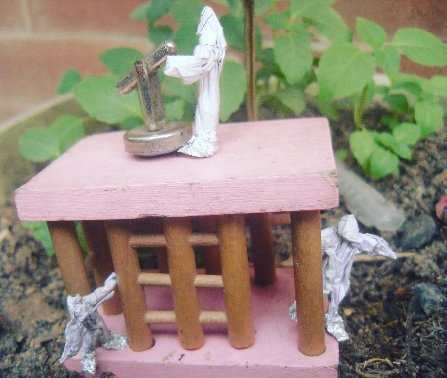 ArtNigerian's tweet image. “I would rather die of passion than of boredom.” - Vincent van Gogh
#PaperLife #PaperSculpting #Art #Creativity #MyArt #Passion