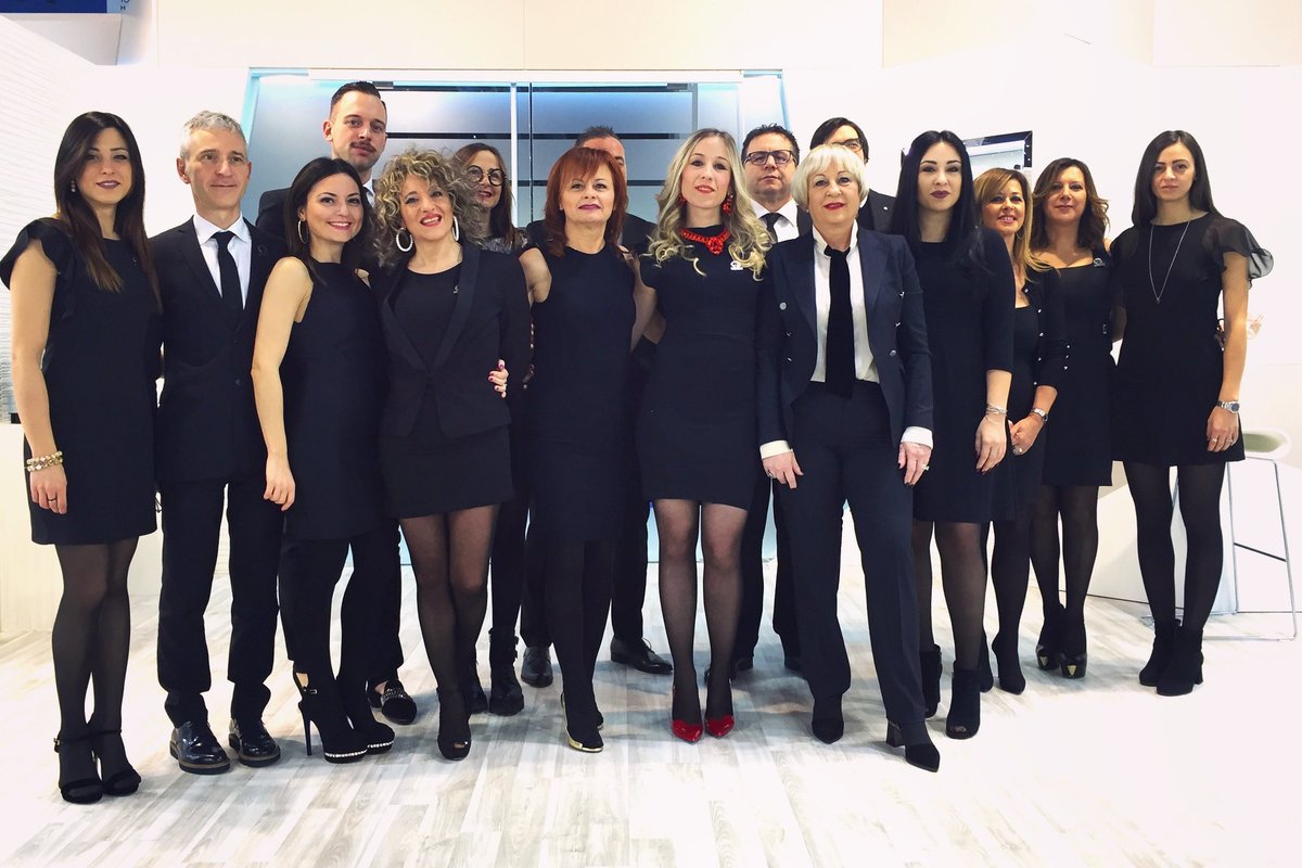 Al via l'83esima edizione del #theMicam Milano. Lo staff Loriblu con l'AD <a href="/AnnaritaPilotti/">Annarita Pilotti</a> è pronto per una nuova stagione di lavoro 👠