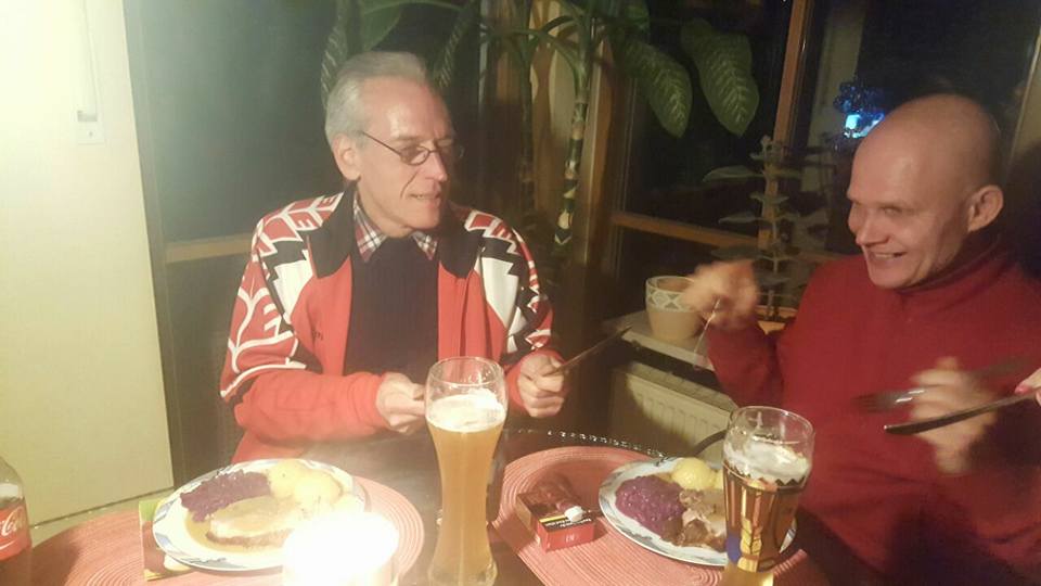 DerSchild's tweet photo. #München: 3-Gänge-Menü für #Obdachlose! #DerSchild #Obdachlosenhilfe

Weiterlesen: https://t.co/ZWcx4n4Nns https://t.co/ixqtpavZNc