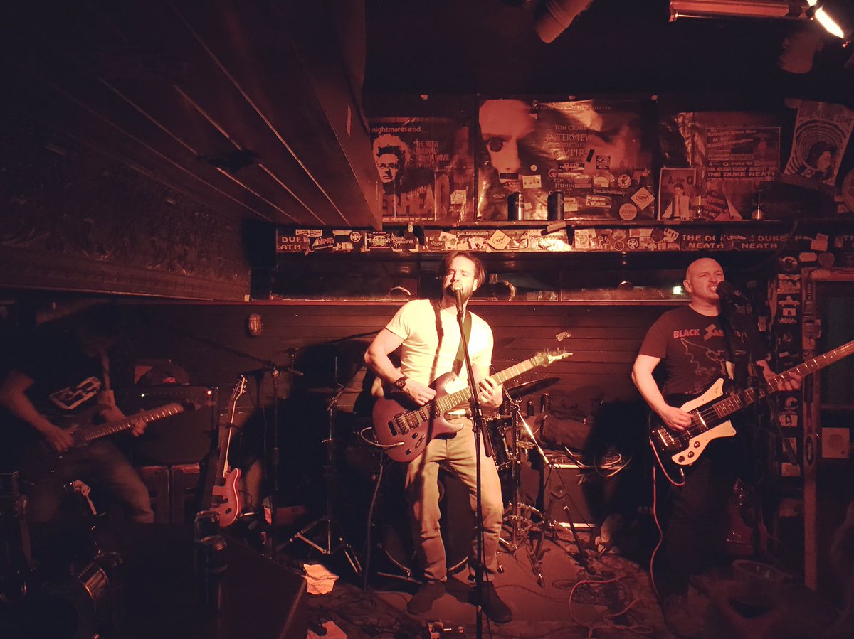 NL_Mitchell's tweet photo. Great night watching @InWithJellyfish 🎸😀 https://t.co/U7DvsqSPZi