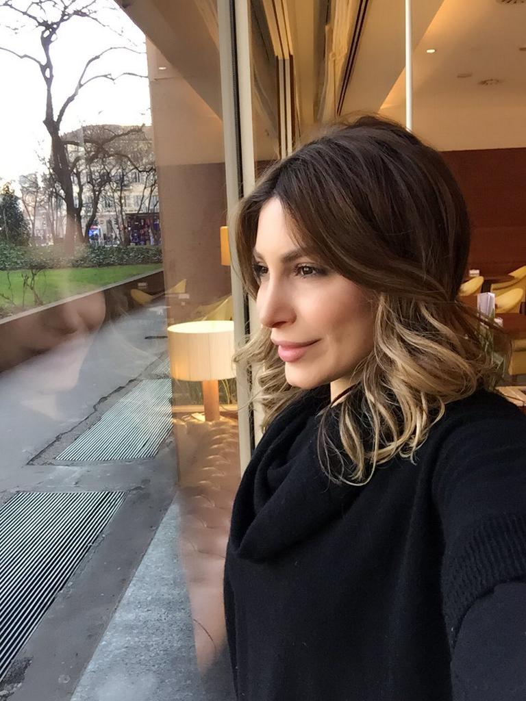 SenaNassima's tweet photo. صباح الخير https://t.co/cefcmwmFWB
