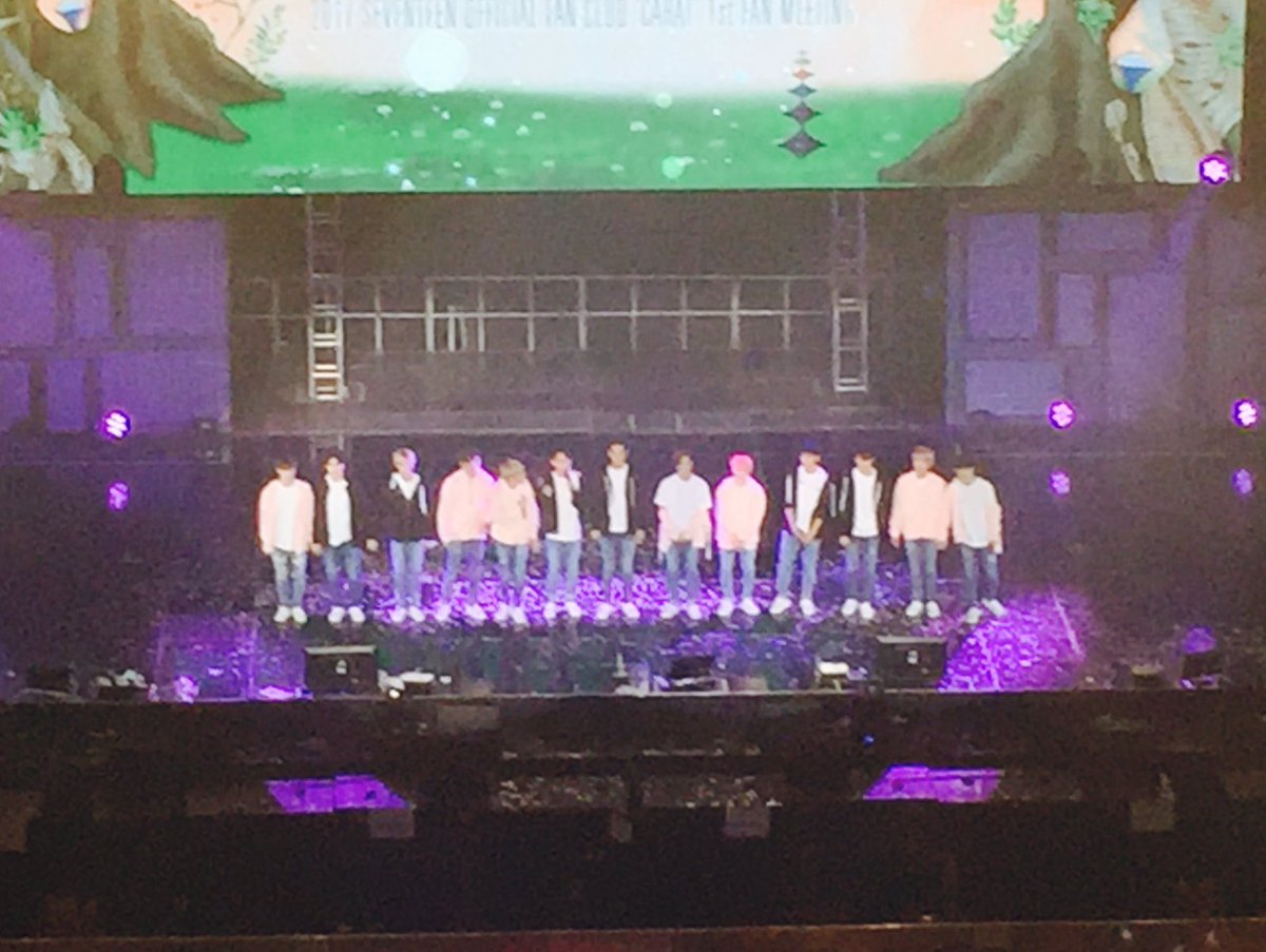kinetics123's tweet photo. thank you seventeen for the wonderful past 3 days. carats ❤️ seventeen never forget that #SEVENTEEN_in_CARATLAND https://t.co/2VEGCvmEzo