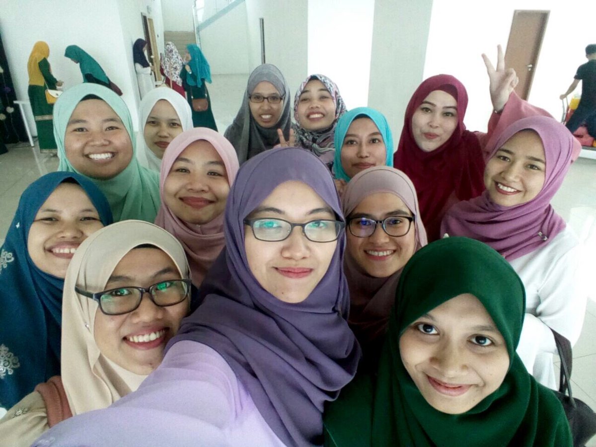 uks_khaireah's tweet photo. Alhamdulillah. 'Tangan panjang' banyak berkhidmat hari ni π #faizzati #penguin0509 #intesaber https://t.co/8GKVVTkPtr